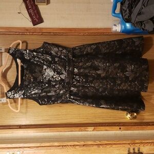 Lauren Conrad A-line Dress Black Silver Metallic Floral, Wedding Cocktail 8